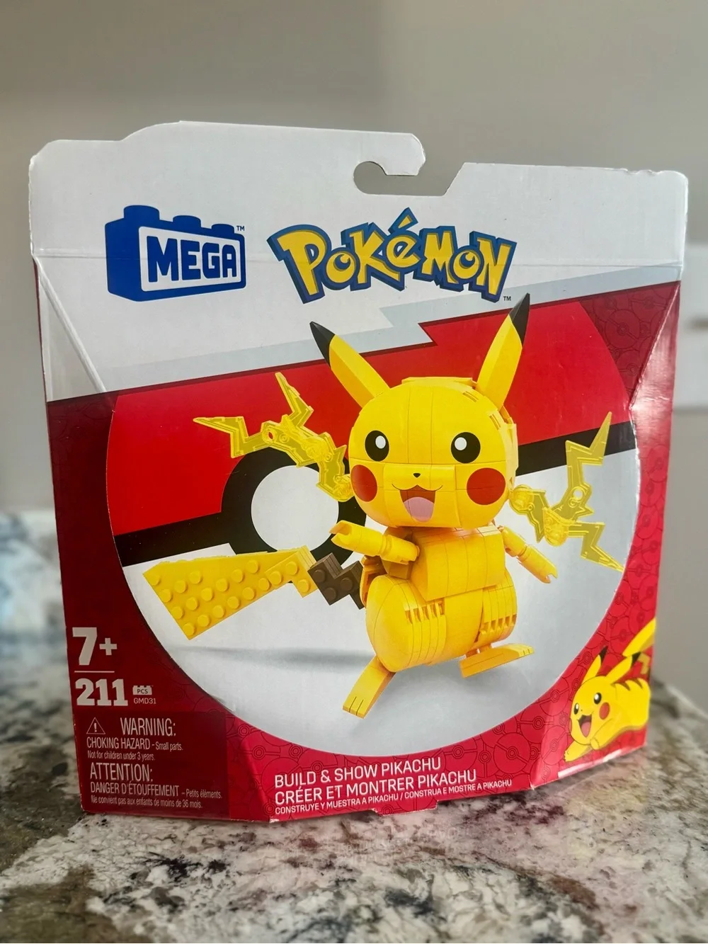 MEGA Pokémon Build & Show Pikachu Poseable Building Set 211pc GMD31